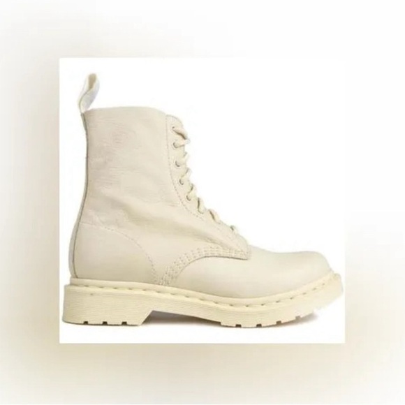 Dr. Martens 1460 Pascal Mono lace up boots white off white size 7 - Picture 1 of 8